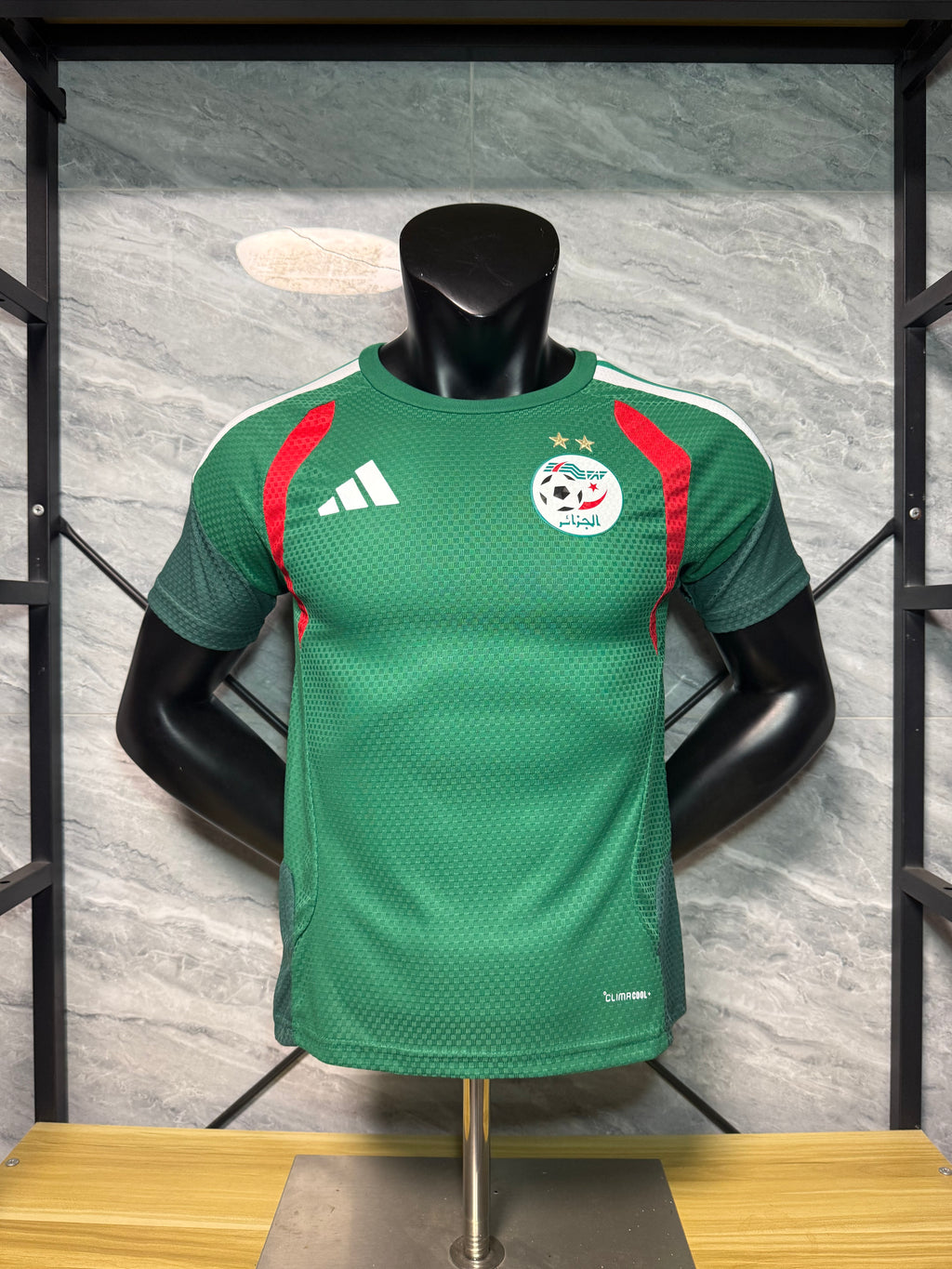 Algeria 2026/27 Green and Red Training Shirt — photo 1