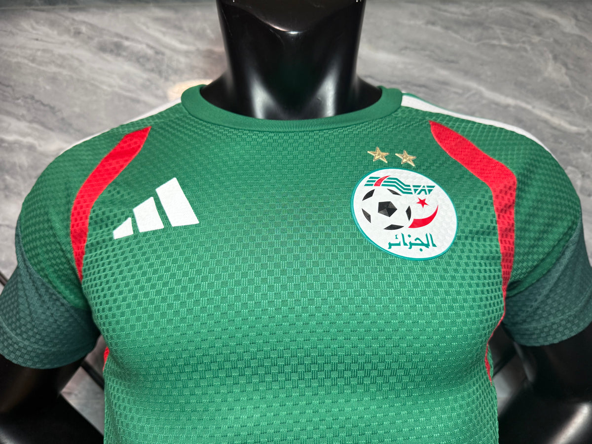 Algeria 2026/27 Green and Red Training Shirt — photo 2