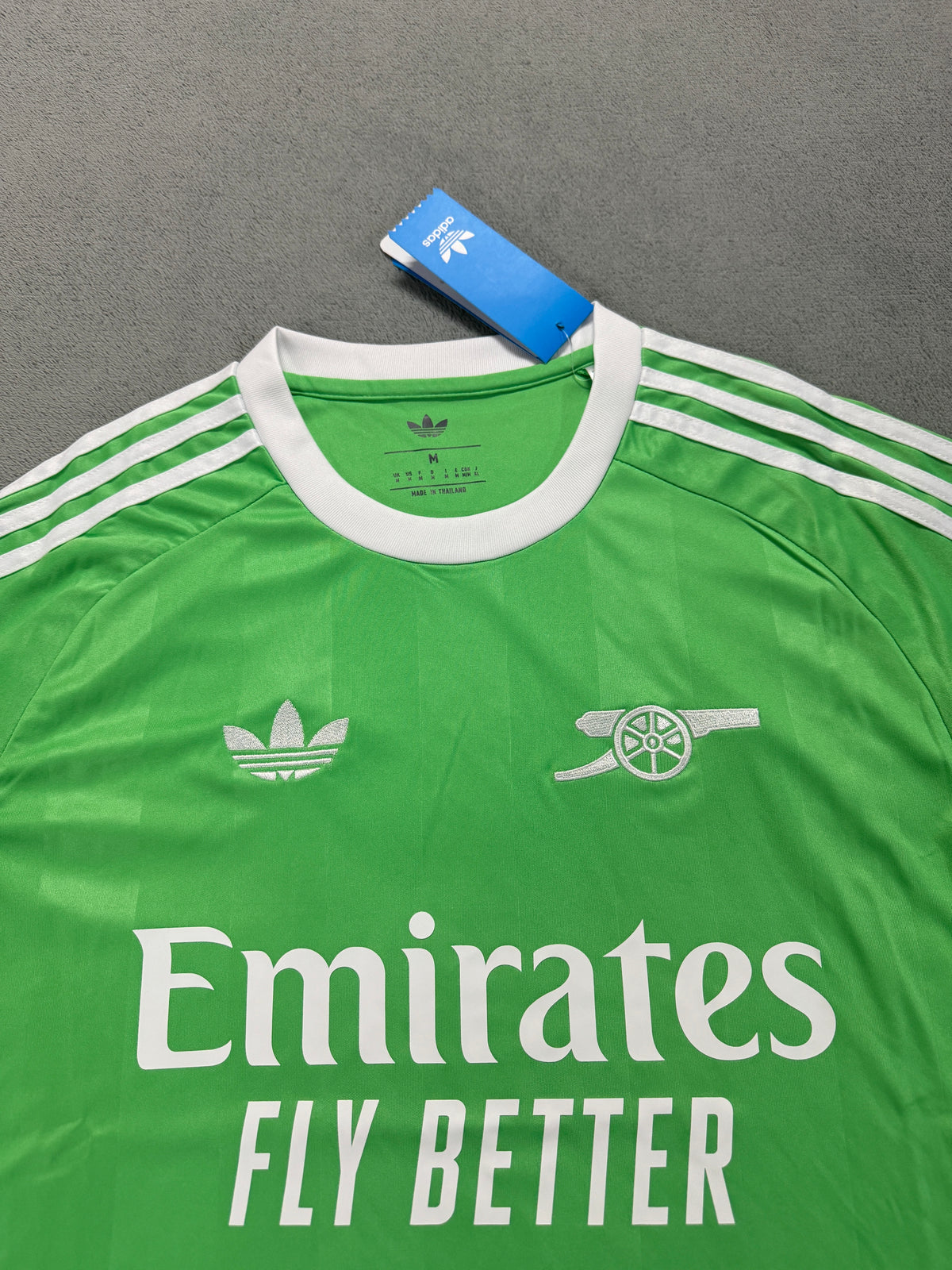Arsenal 2025/26 Green Goalkeeper Shirt — Fan Version — photo 1