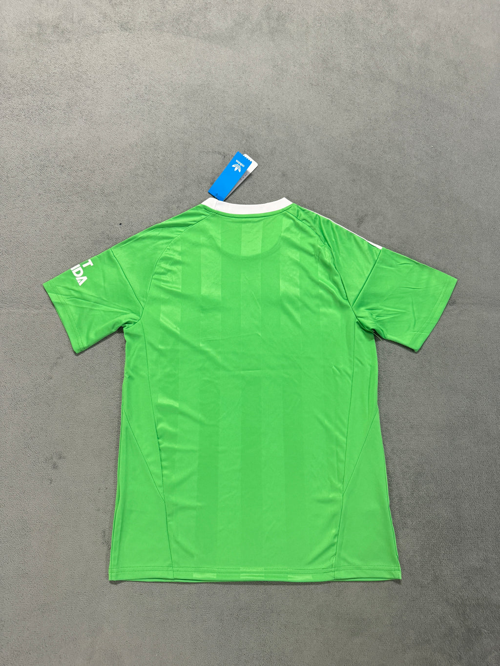 Arsenal 2025/26 Green Goalkeeper Shirt — Fan Version — photo 3
