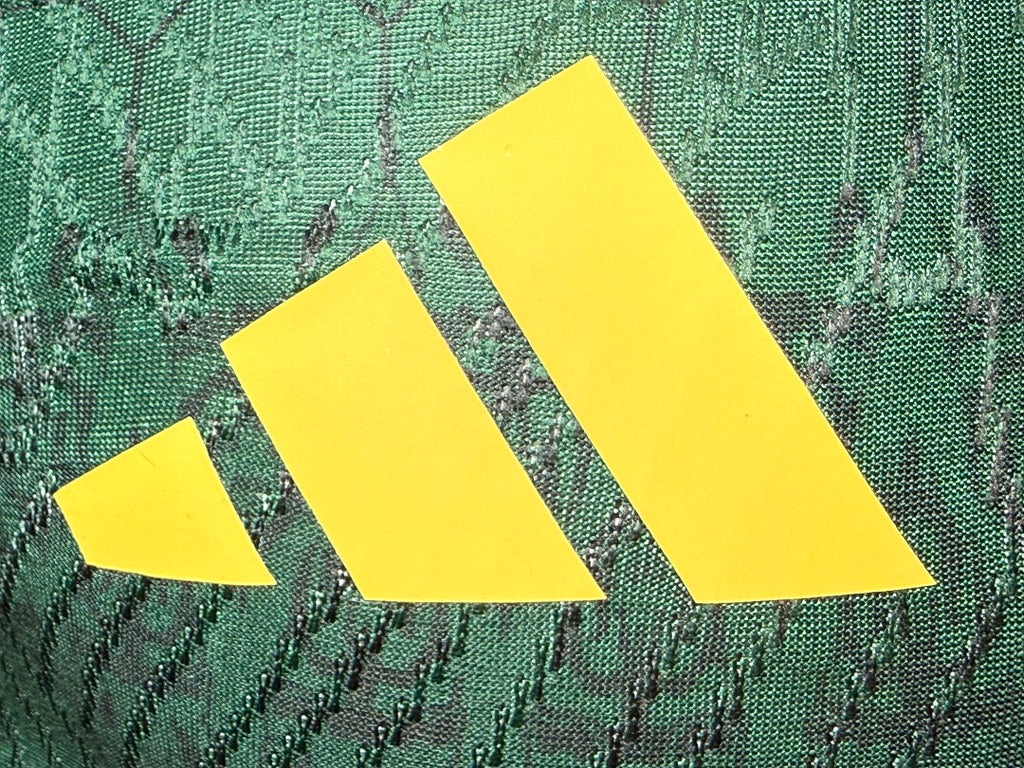 Arsenal 2026/27 Dark Green and Gold Special Edition — Player Version — photo 5
