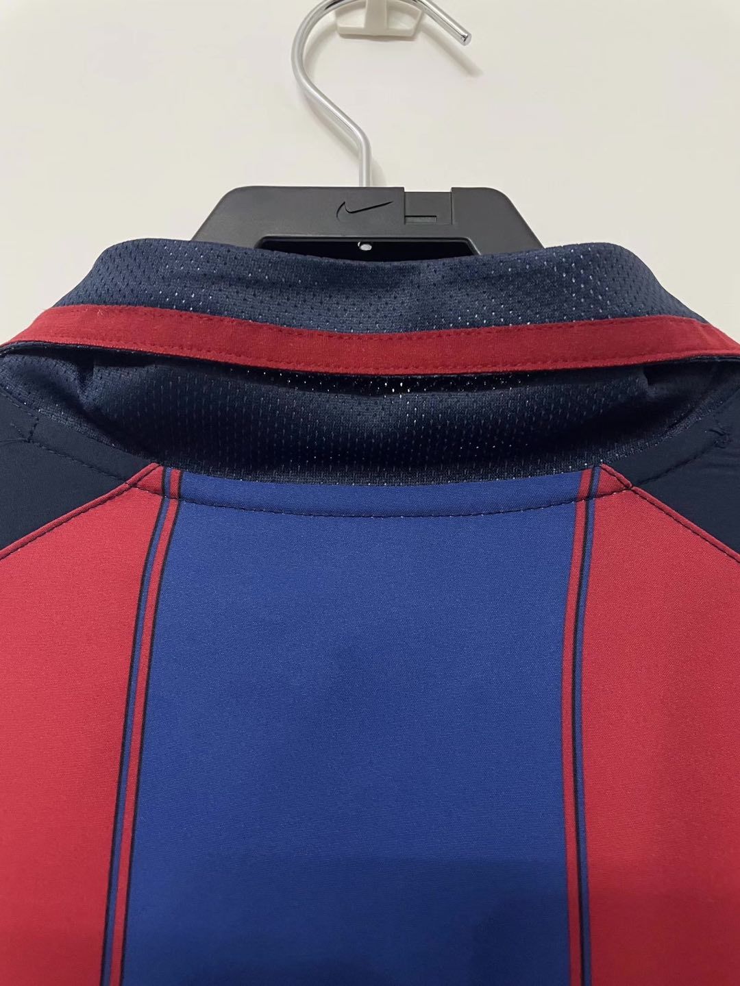 Barcelona 2003/04 Home Shirt — Retro Version — photo 4