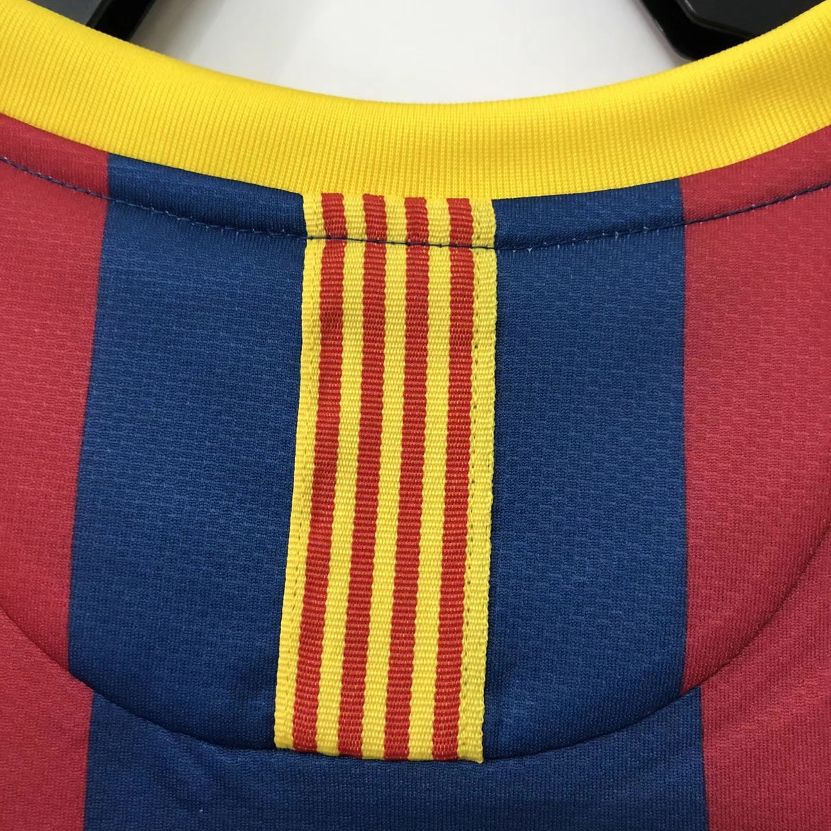 Barcelona 2010/11 Home Shirt — Retro Version — photo 2