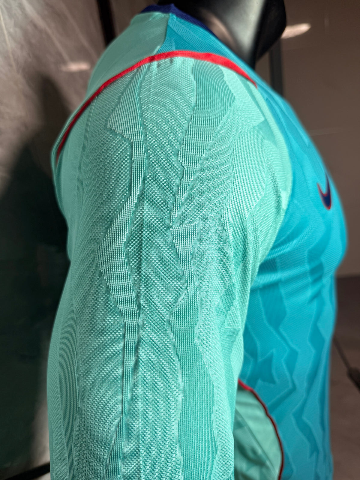 Barcelona 2026/27 Aqua Third Long-Sleeve Shirt — Player Version — photo 8