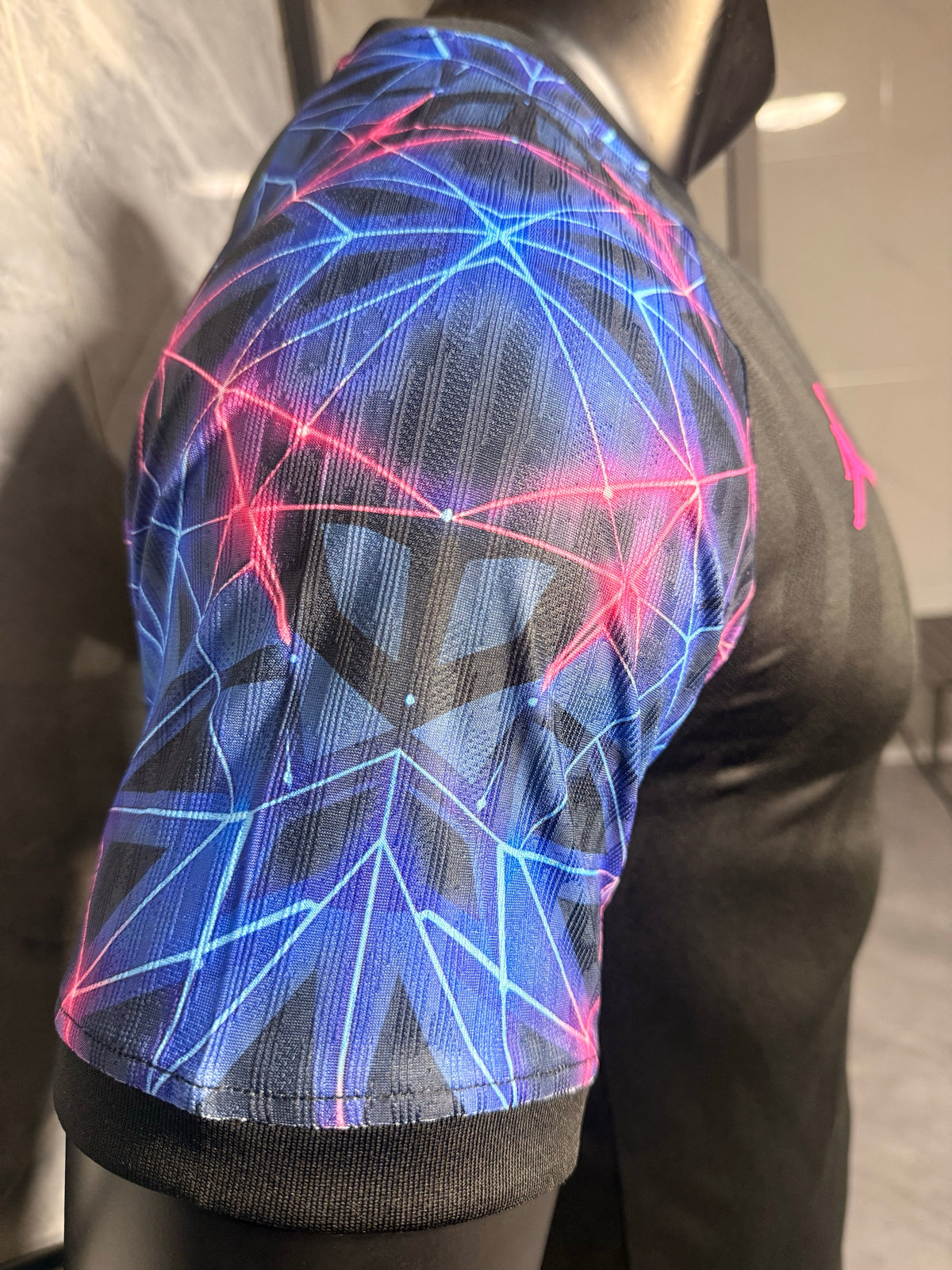 Barcelona 2026/27 Black Lightning Special-Edition Shirt — Player Version — photo 7