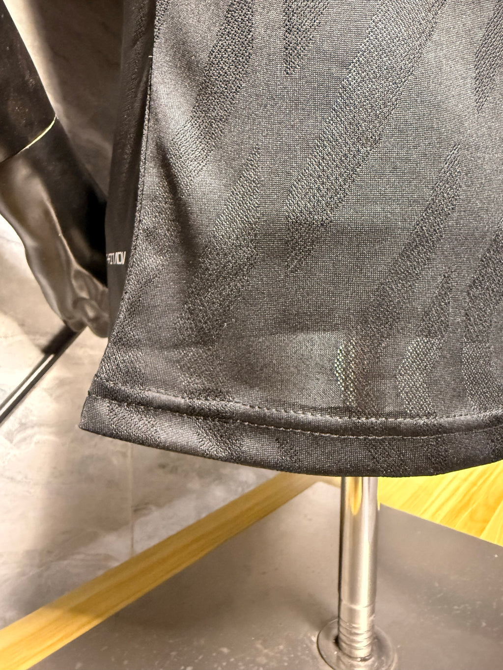 Barcelona 2026/27 Black Lightning Special-Edition Shirt — Player Version — photo 10
