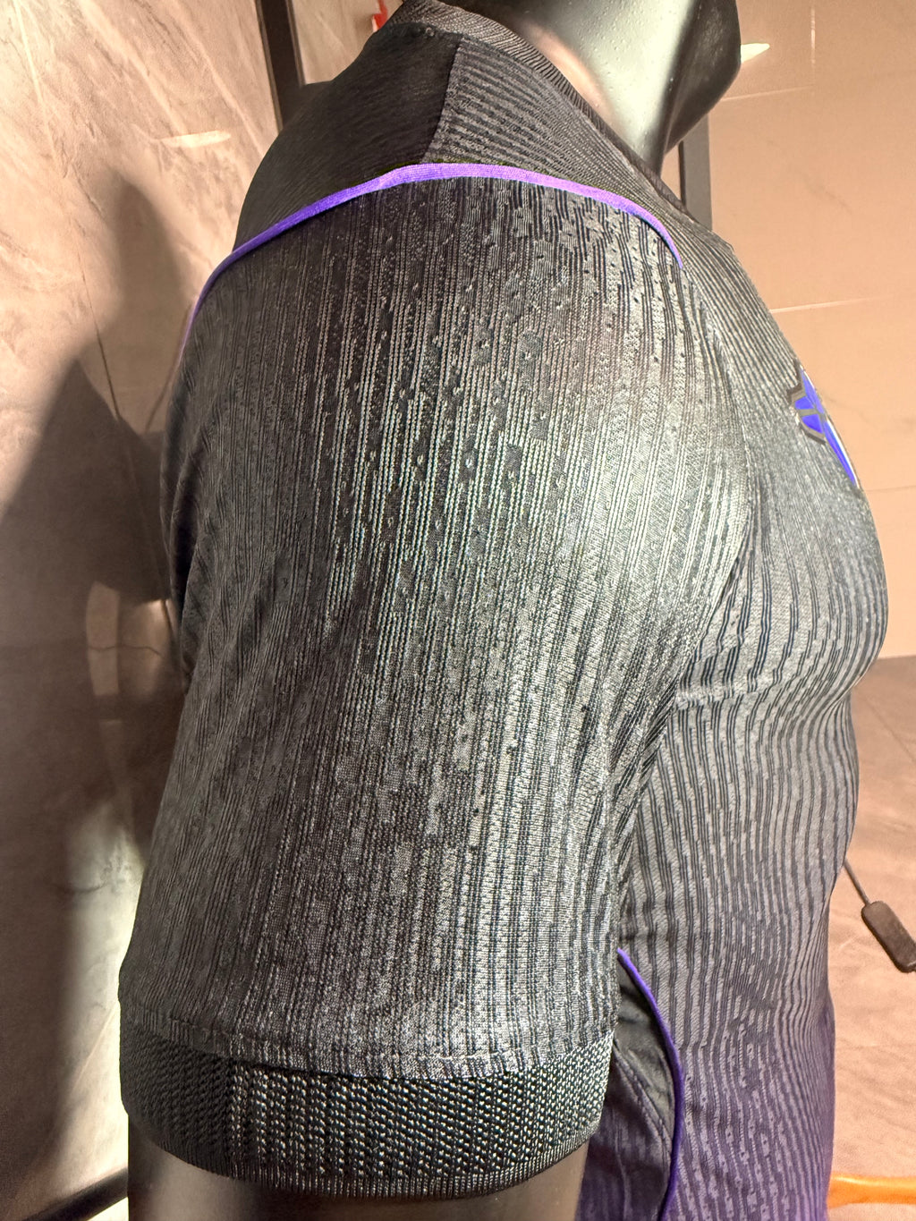 Barcelona 2026/27 Black and Purple Glory Special-Edition Shirt — Player Version — photo 7