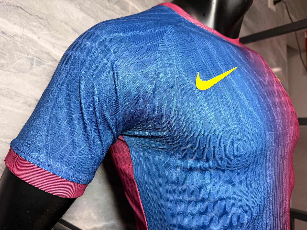 Barcelona 2026/27 Blue and Garnet Totem Special-Edition Shirt — Player Version — photo 5