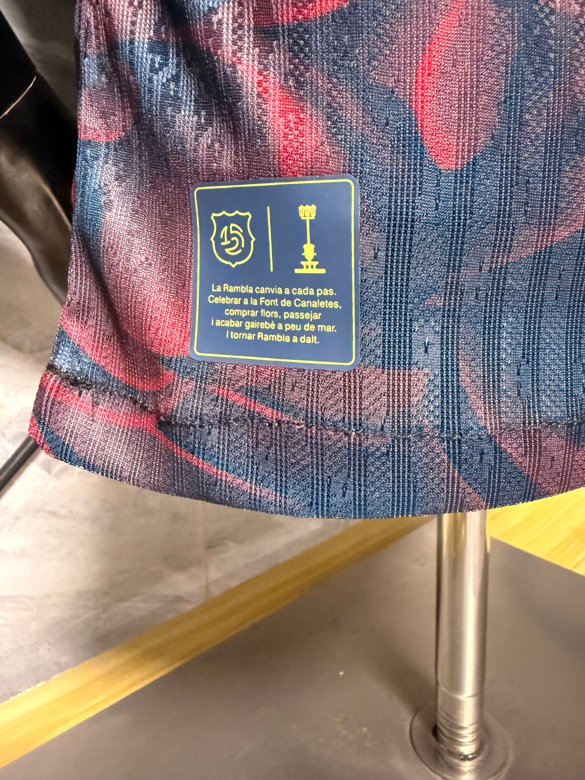 Barcelona 2026/27 Navy Red Floral Special-Edition Shirt — Player Version — photo 9