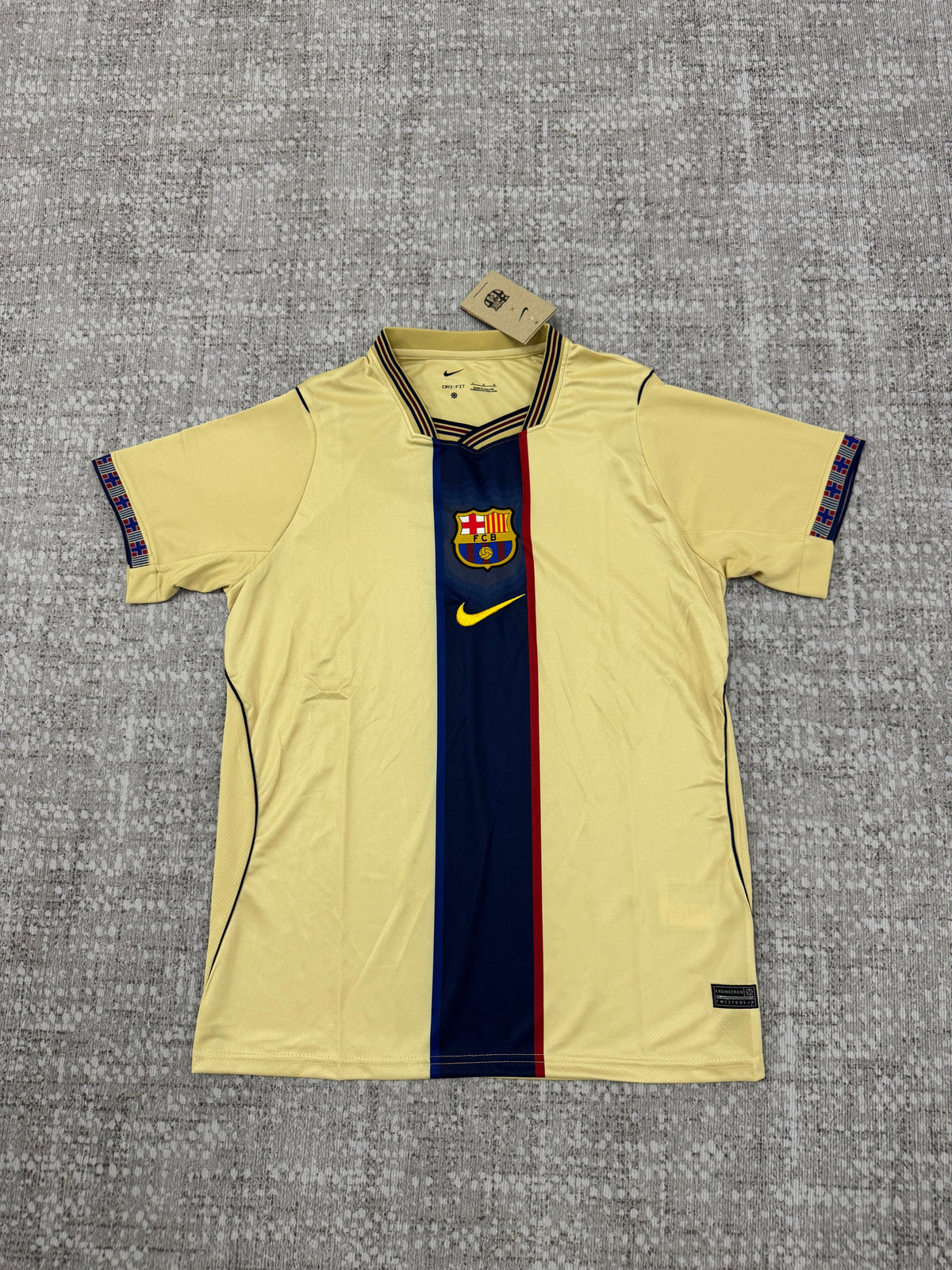 Barcelona 2026/27 Ochre Retro-Style Shirt — Retro Version — photo 2