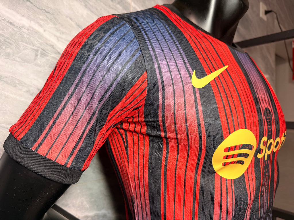 Barcelona 2026/27 Red and Black Cityscape Special-Edition Shirt — Player Version — photo 5