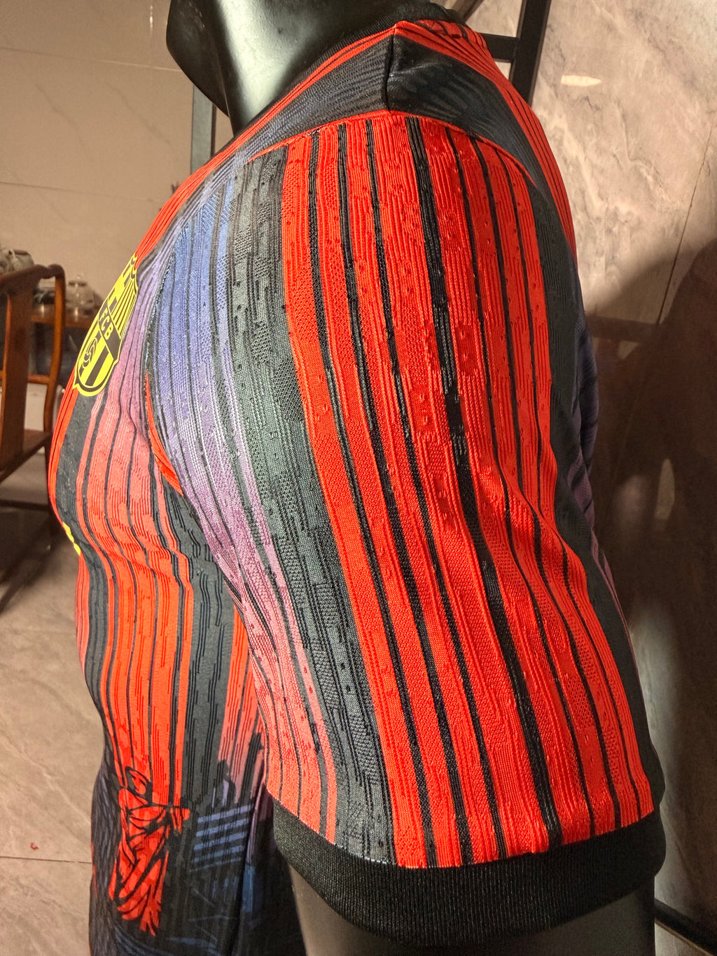 Barcelona 2026/27 Red and Black Cityscape Special-Edition Shirt — Player Version — photo 8
