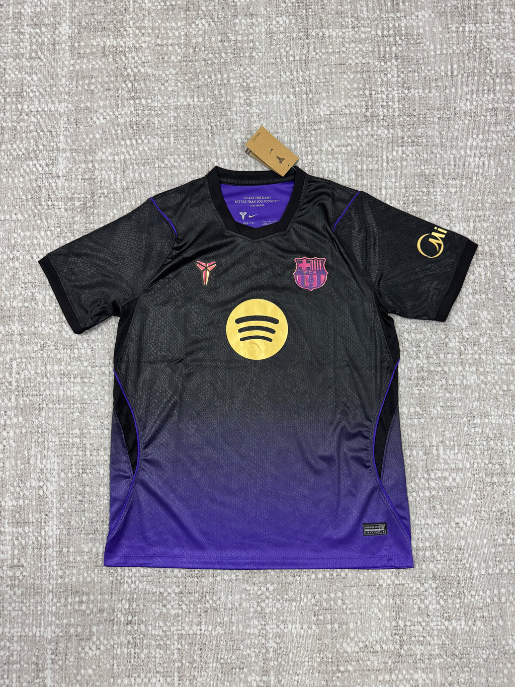 Barcelona Away Shirt — Fan Version — photo 1