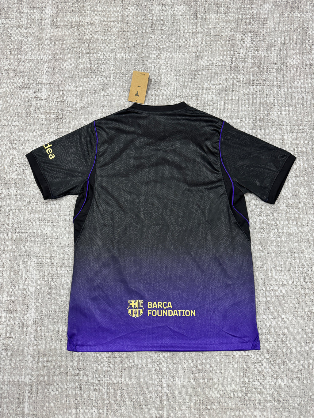 Barcelona Away Shirt — Fan Version — photo 2
