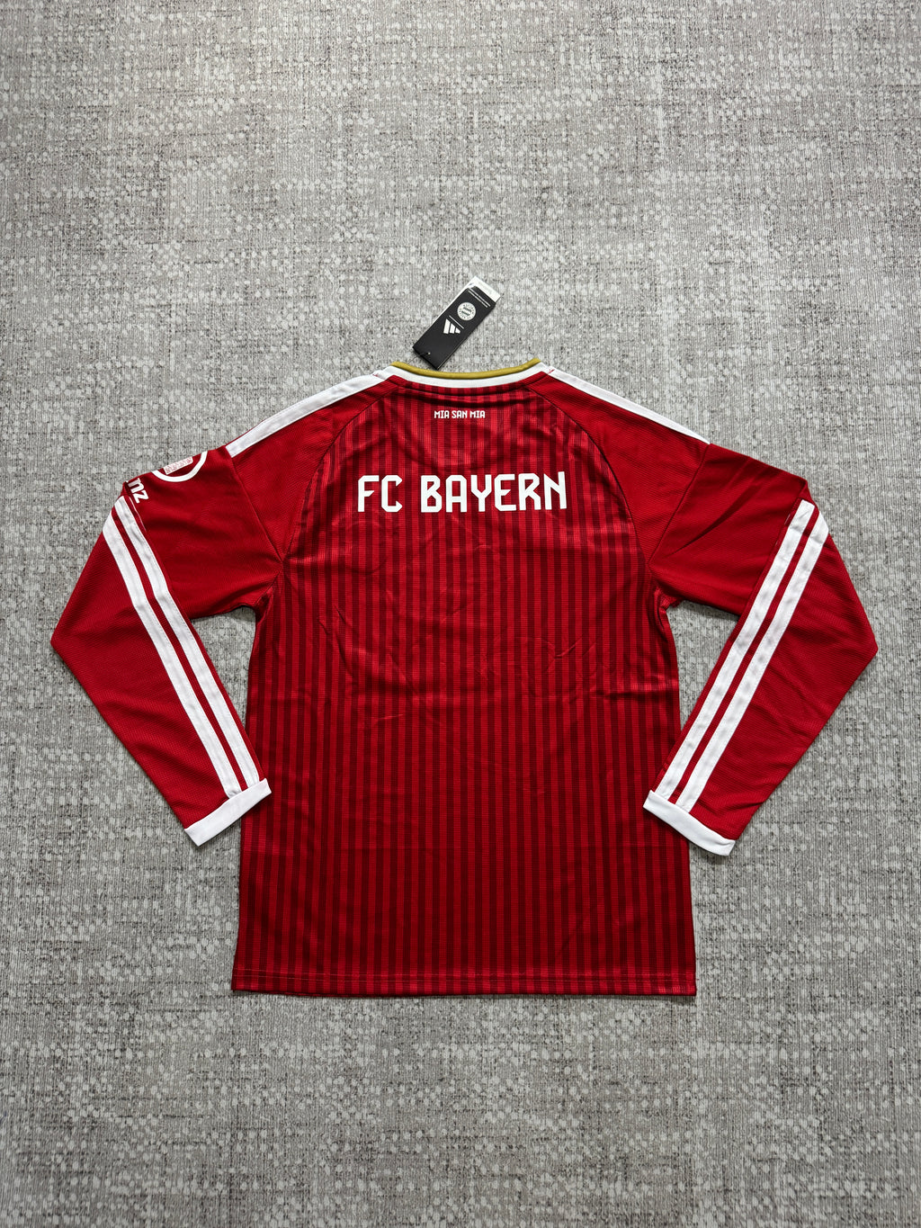 Bayern Munich 2026/27 Home Long-Sleeve Shirt — Fan Version — photo 3