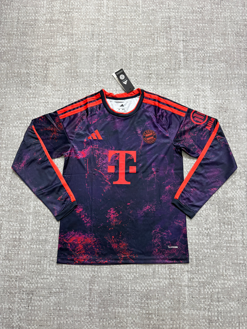 Bayern Munich 2026/27 Purple Third Long-Sleeve Shirt — Fan Version — photo 2