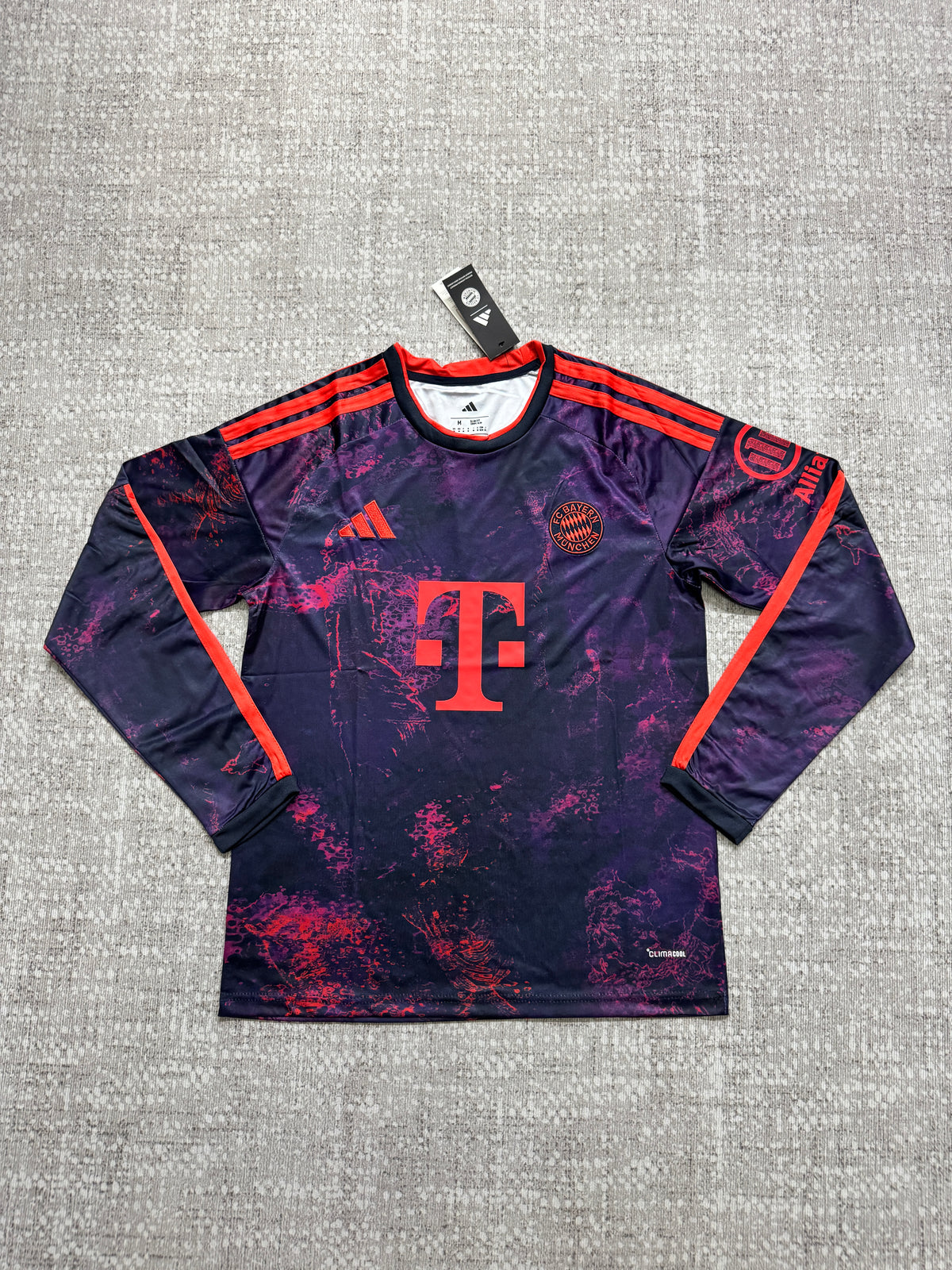 Bayern Munich 2026/27 Purple Third Long-Sleeve Shirt — Fan Version — photo 2