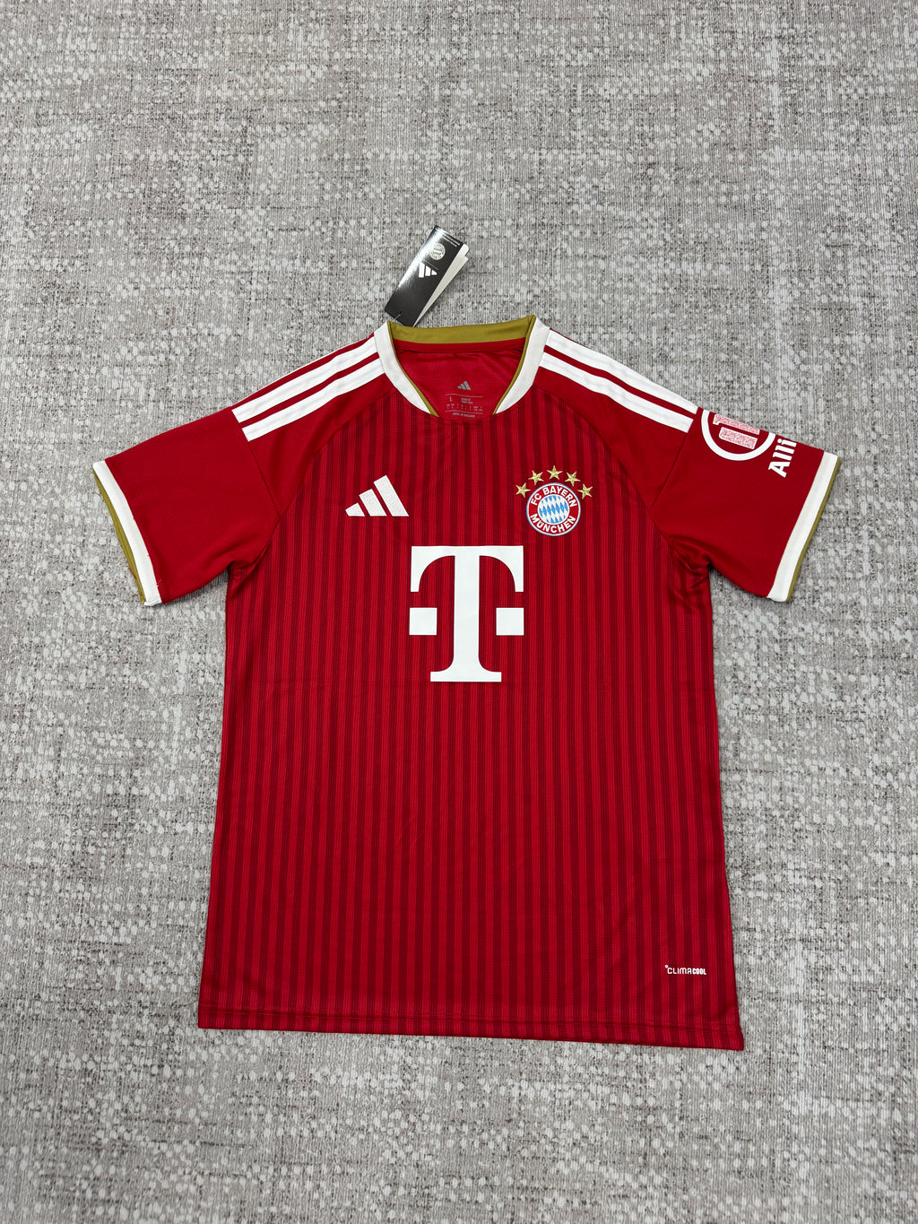 Bayern Munich 2026/27 Red Home Shirt — Fan Version — photo 2