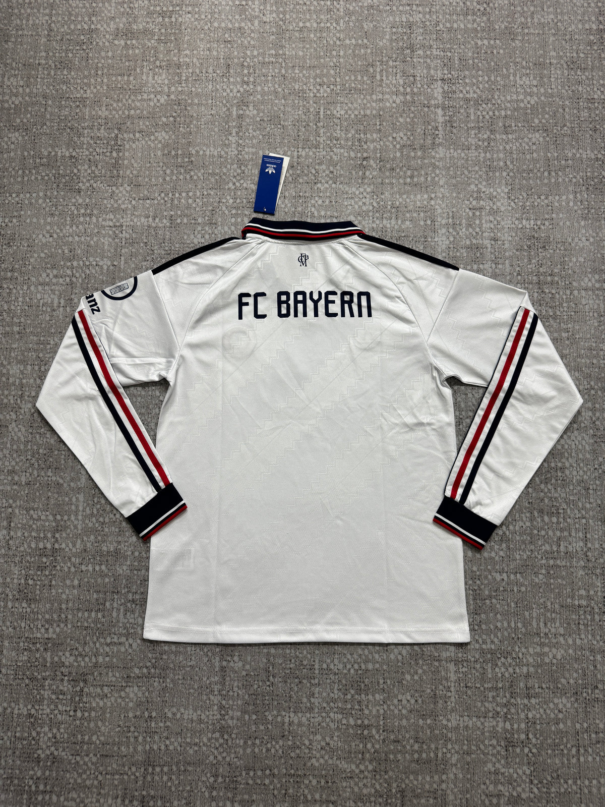 Bayern Munich 2026/27 White Away Long-Sleeve Shirt — Fan Version — photo 3