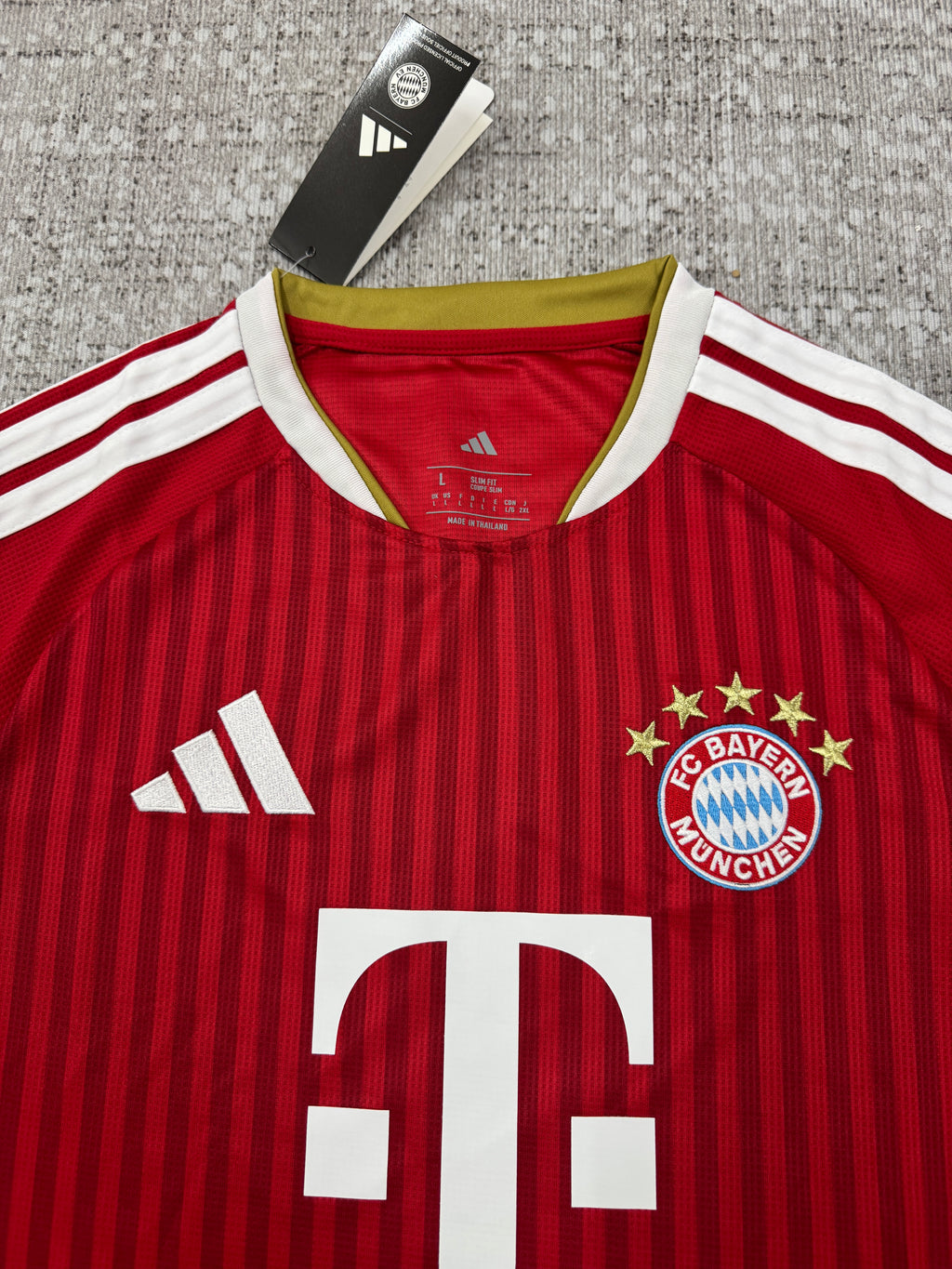 Bayern Munich Home Shirt — Fan Version — photo 3