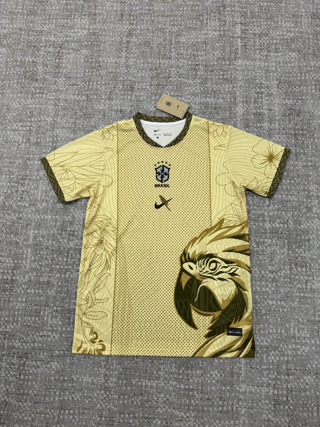 Brazil 2026 Gold Eagle Training Shirt — photo 2