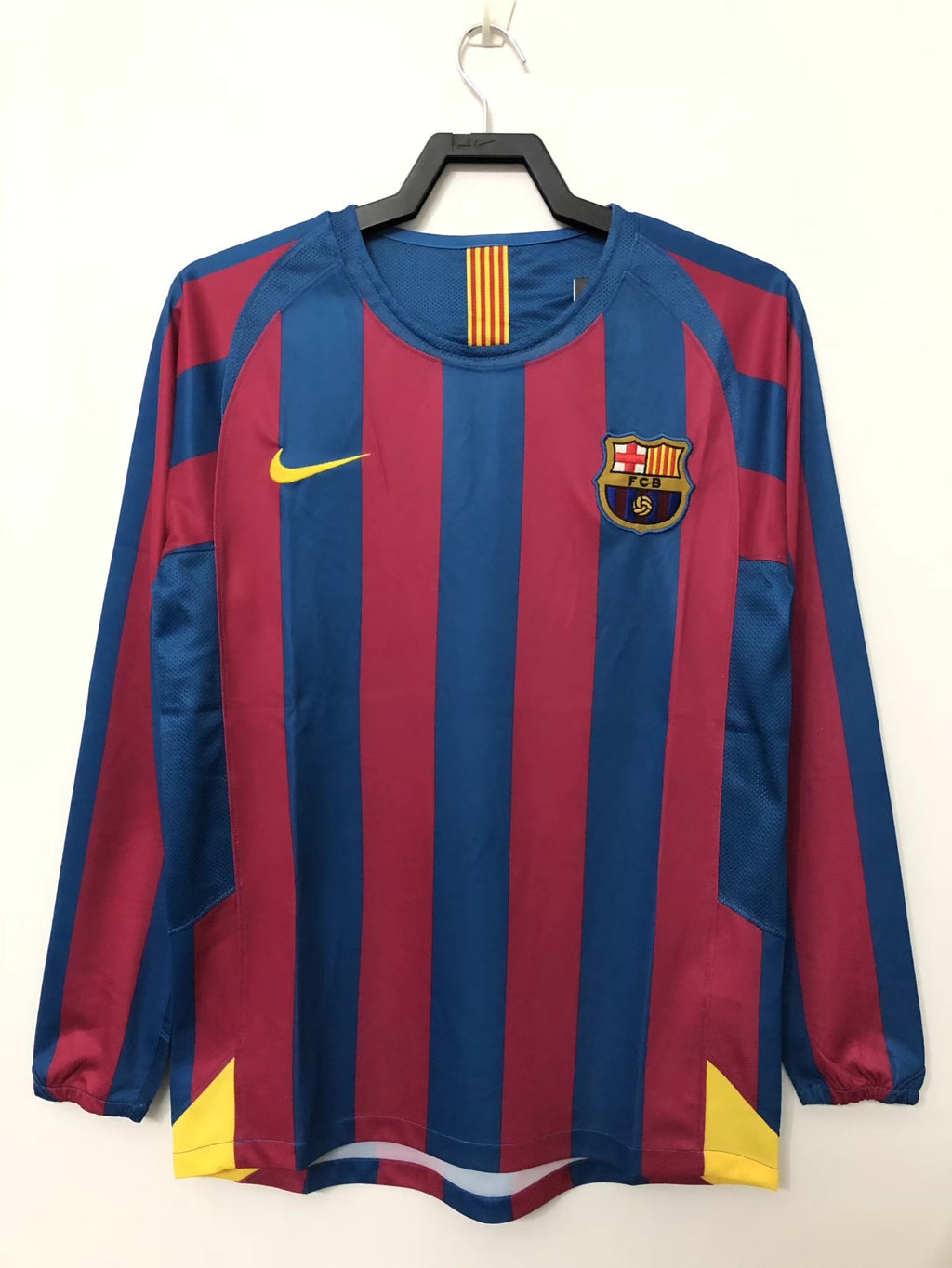 FC Barcelona 2005/06 Home Long-Sleeve Shirt — Retro Version — photo 1