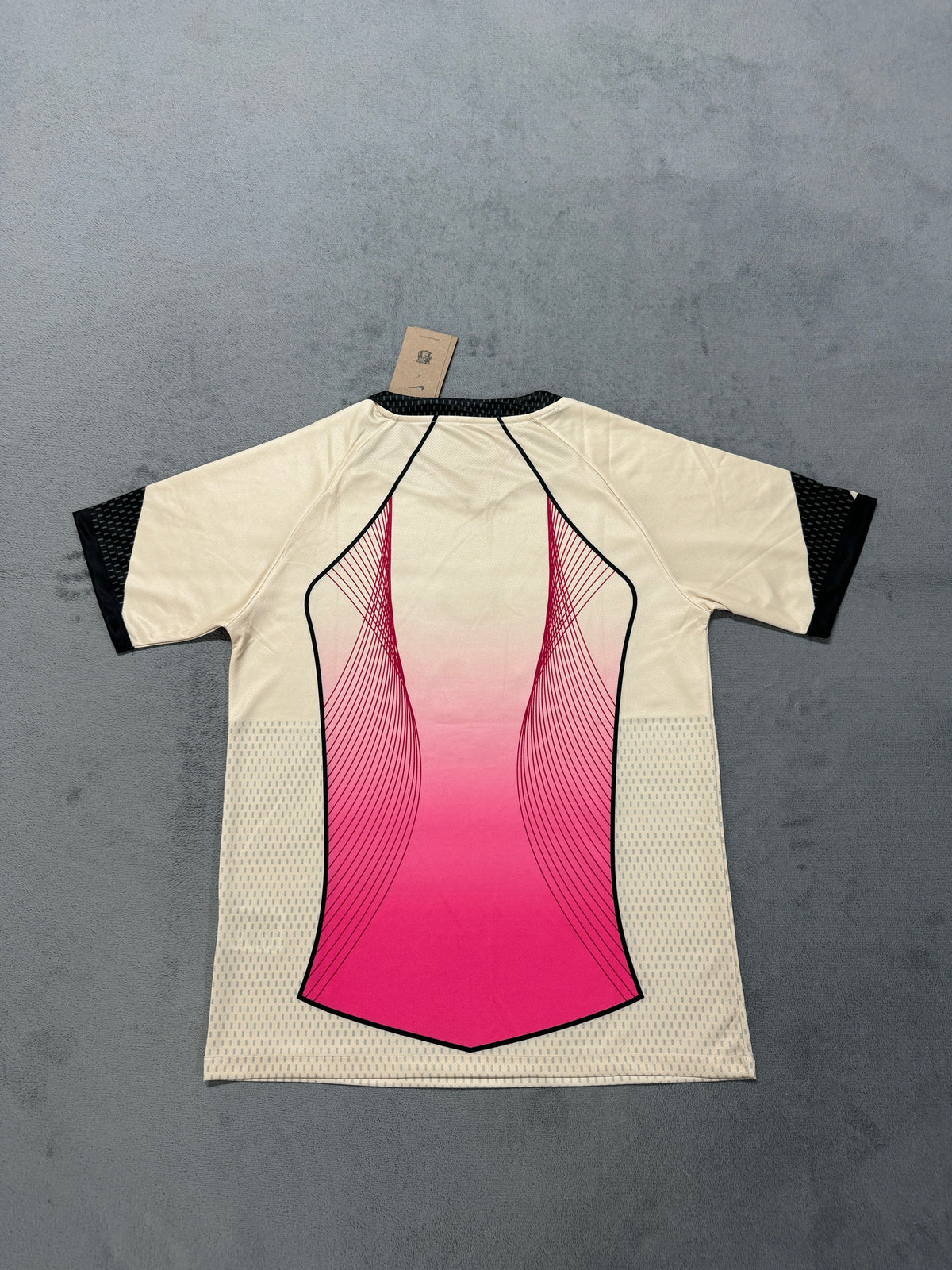 FC Barcelona 2025/26 Cream and Pink Pre-Match Training Shirt — photo 3