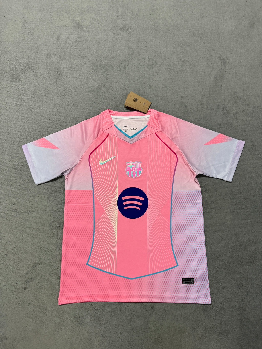 FC Barcelona 2025/26 Pink Pre-Match Training Shirt — photo 2