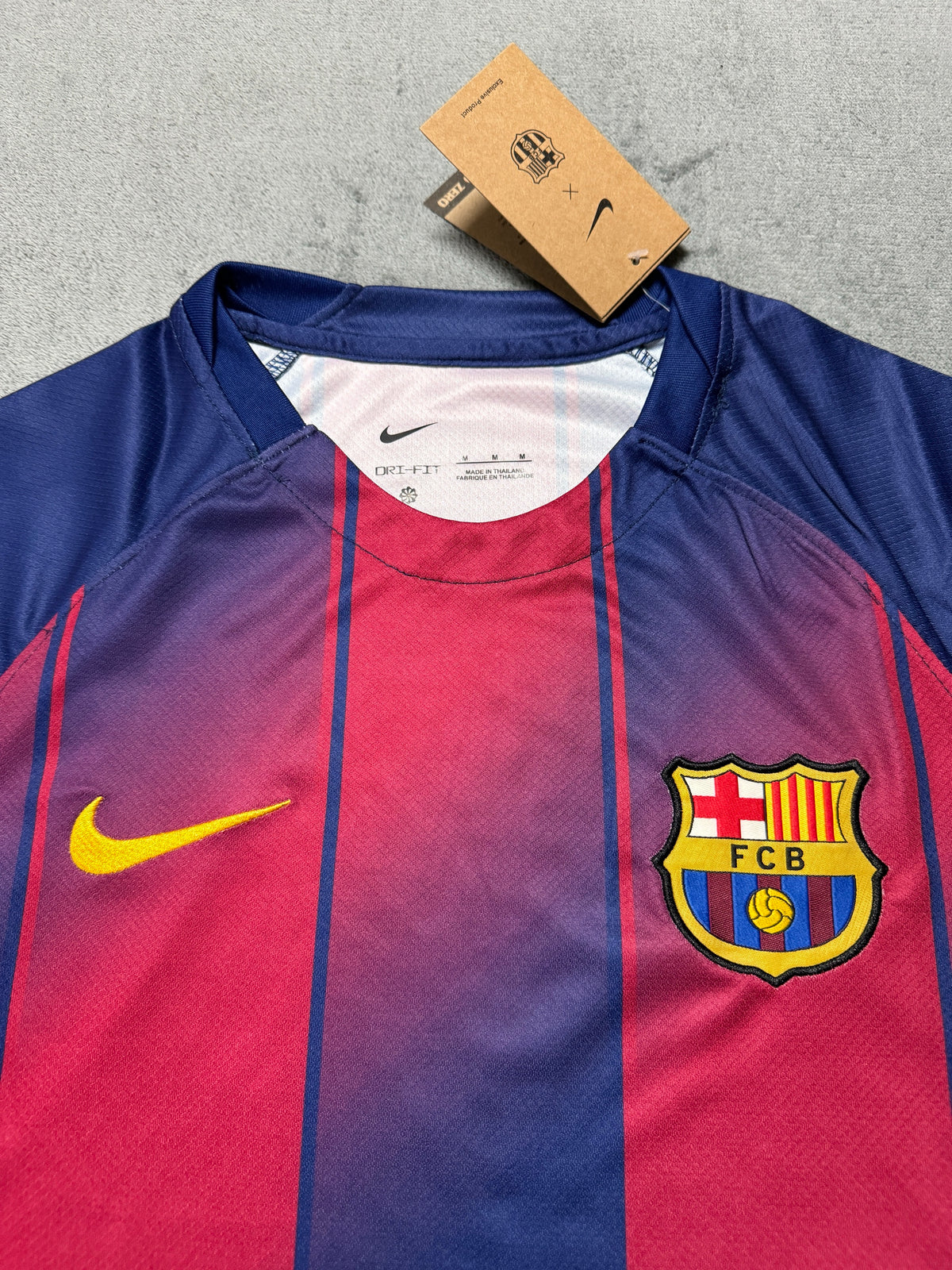 FC Barcelona 2025/26 Sponsorless Home Fan Shirt — photo 1