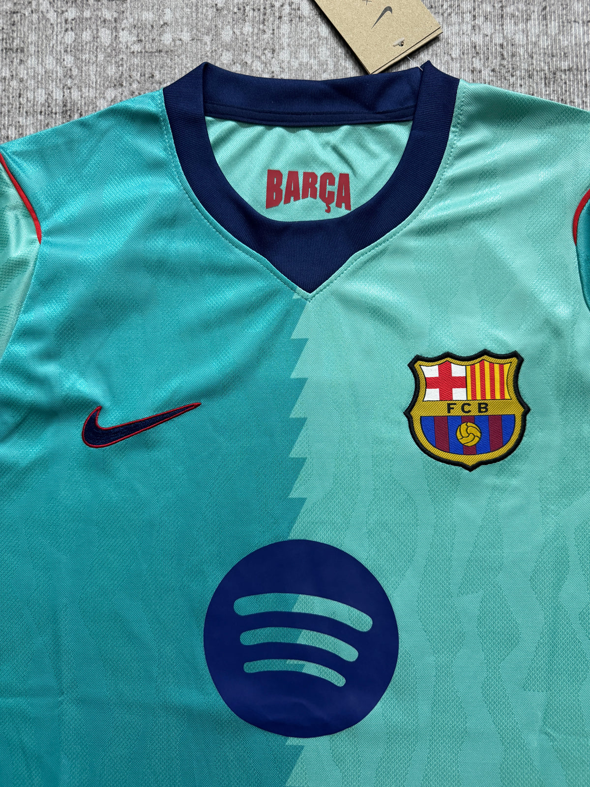 FC Barcelona 2026/27 Mint Away Shirt — Fan Version — photo 1