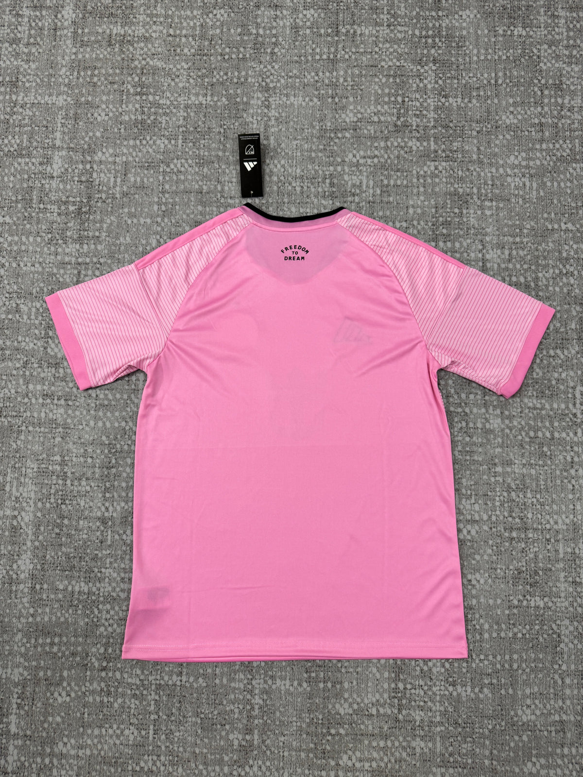 Inter Miami 2026/27 Pink Home Shirt — Fan Version — photo 3