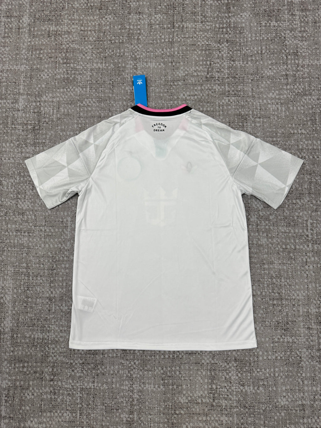 Inter Miami 2026/27 Silver Third Shirt with Star — Fan Version — photo 3