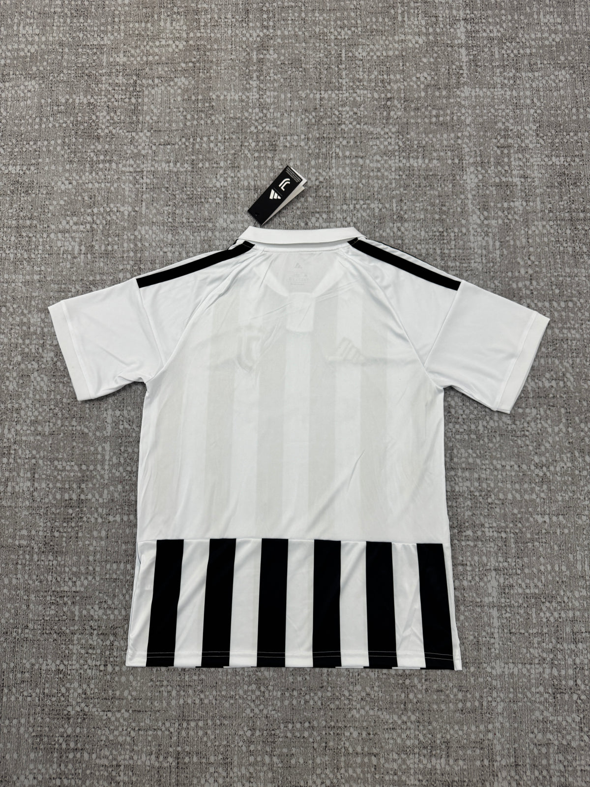 Juventus Home Shirt — Fan Version — photo 2