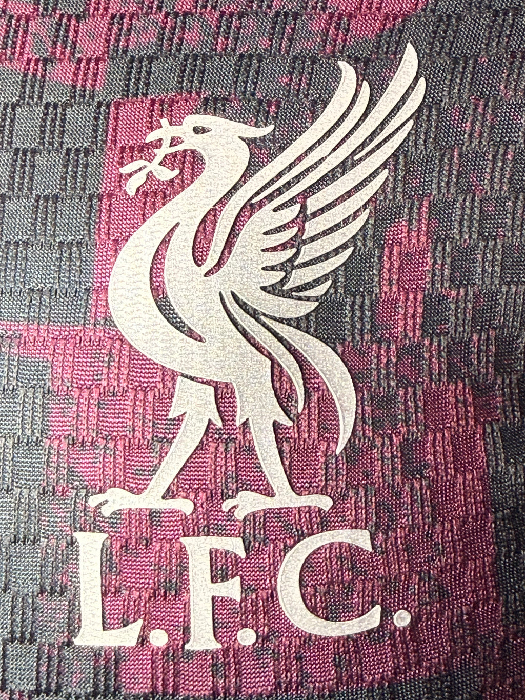 Liverpool 2026/27 Black and Magenta Third Shirt — Player Version — photo 4