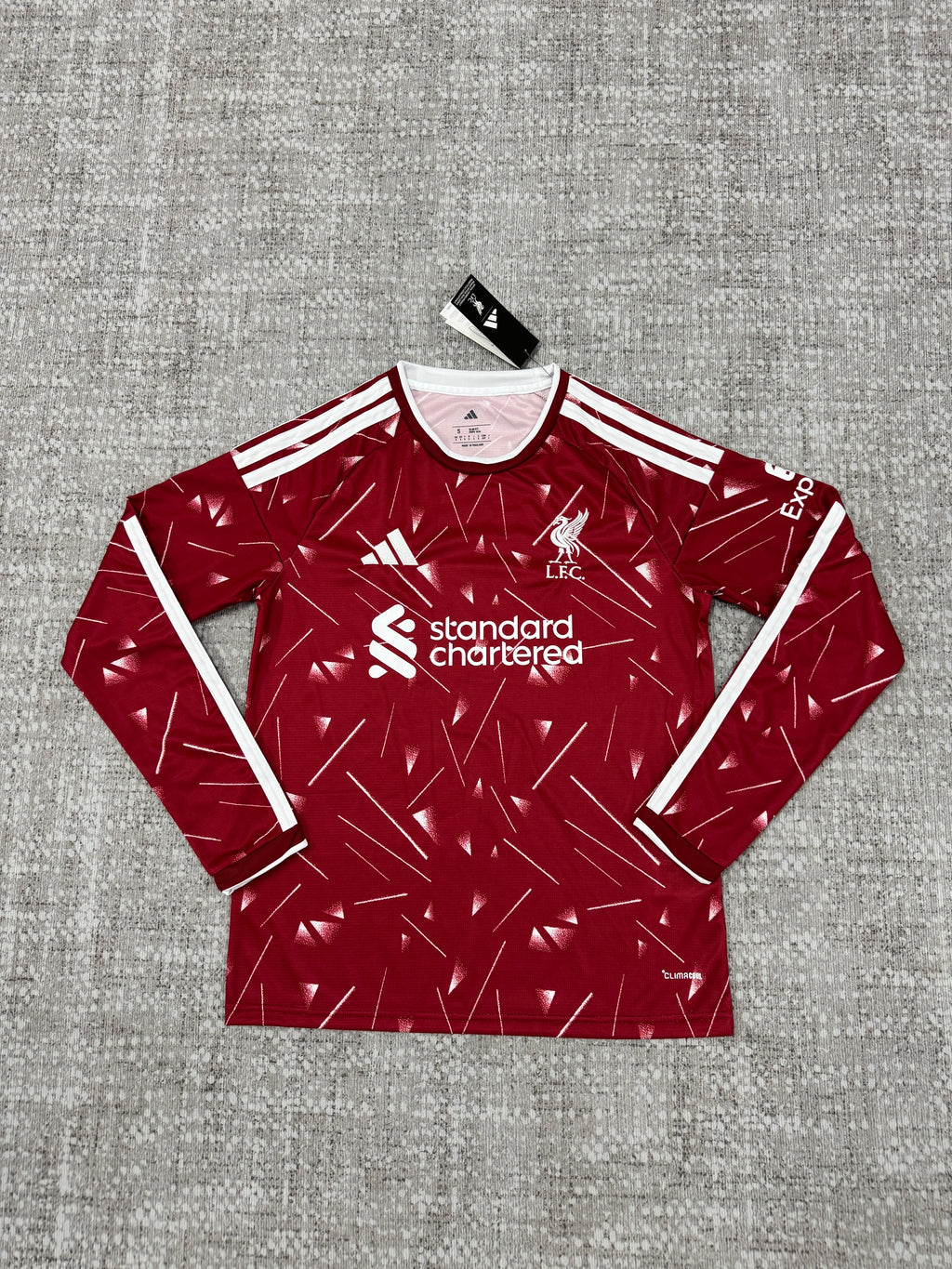 Liverpool 2026/27 Red Long-Sleeve Home Shirt — Fan Version — photo 2