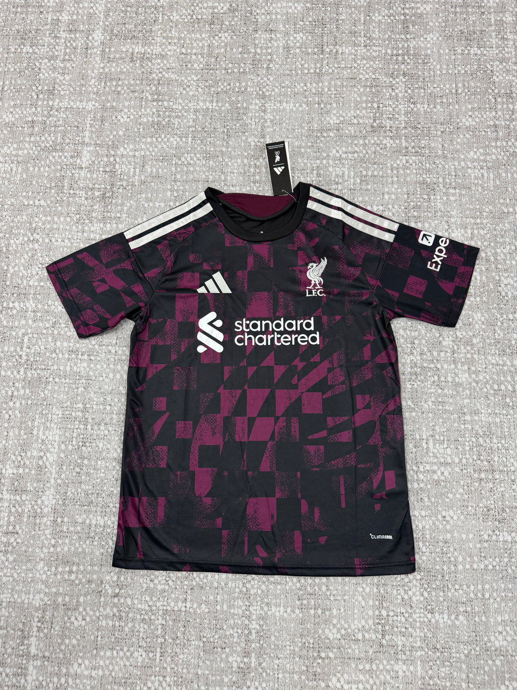 Liverpool 2026/27 Third Shirt — Fan Version — photo 1