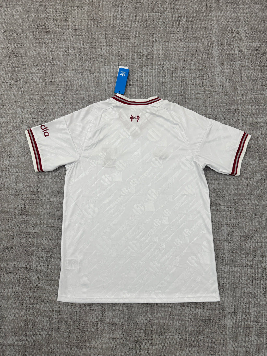 Liverpool 2026/27 White Away Shirt — Fan Version — photo 3