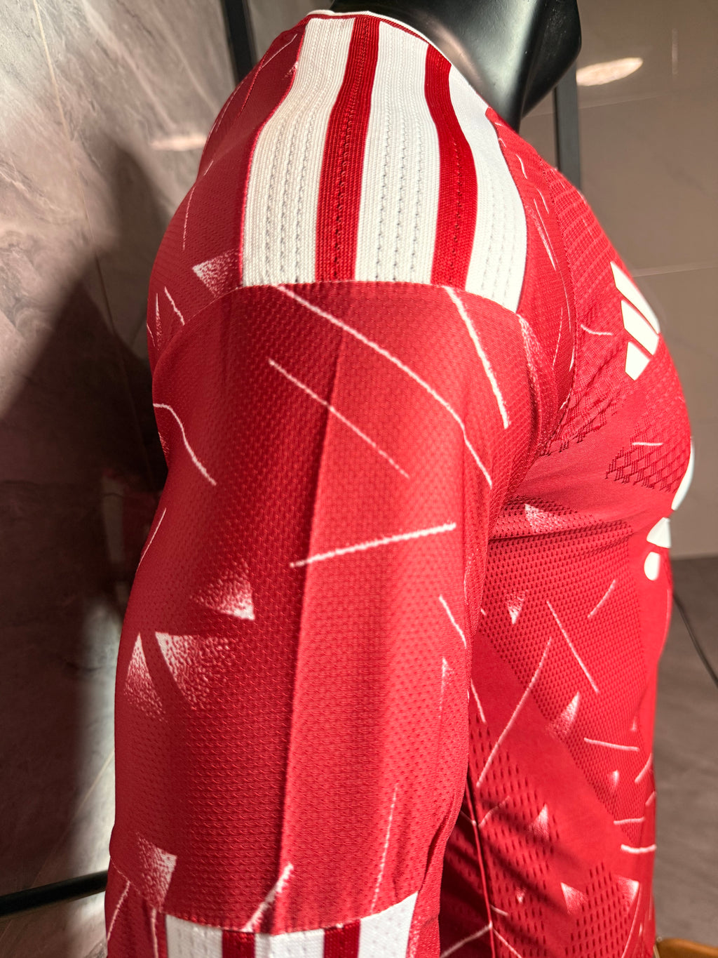 Liverpool 2026/27 Home Long-Sleeve Shirt — Player Version — photo 7