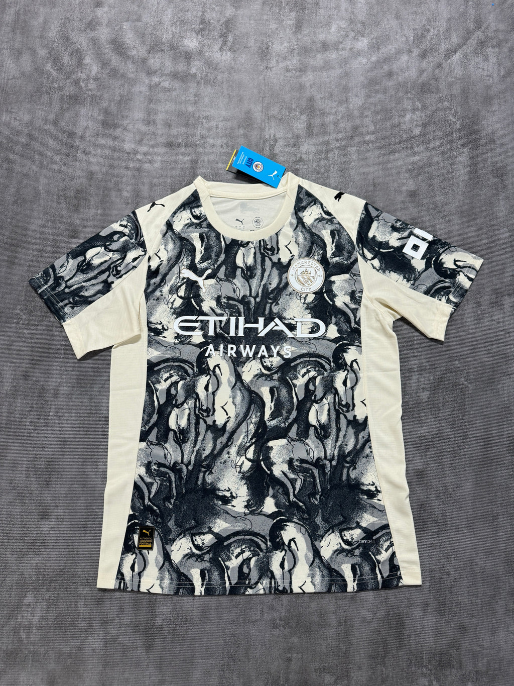Manchester City 2026/27 Year of the Horse Special-Edition Shirt — Fan Version — photo 2