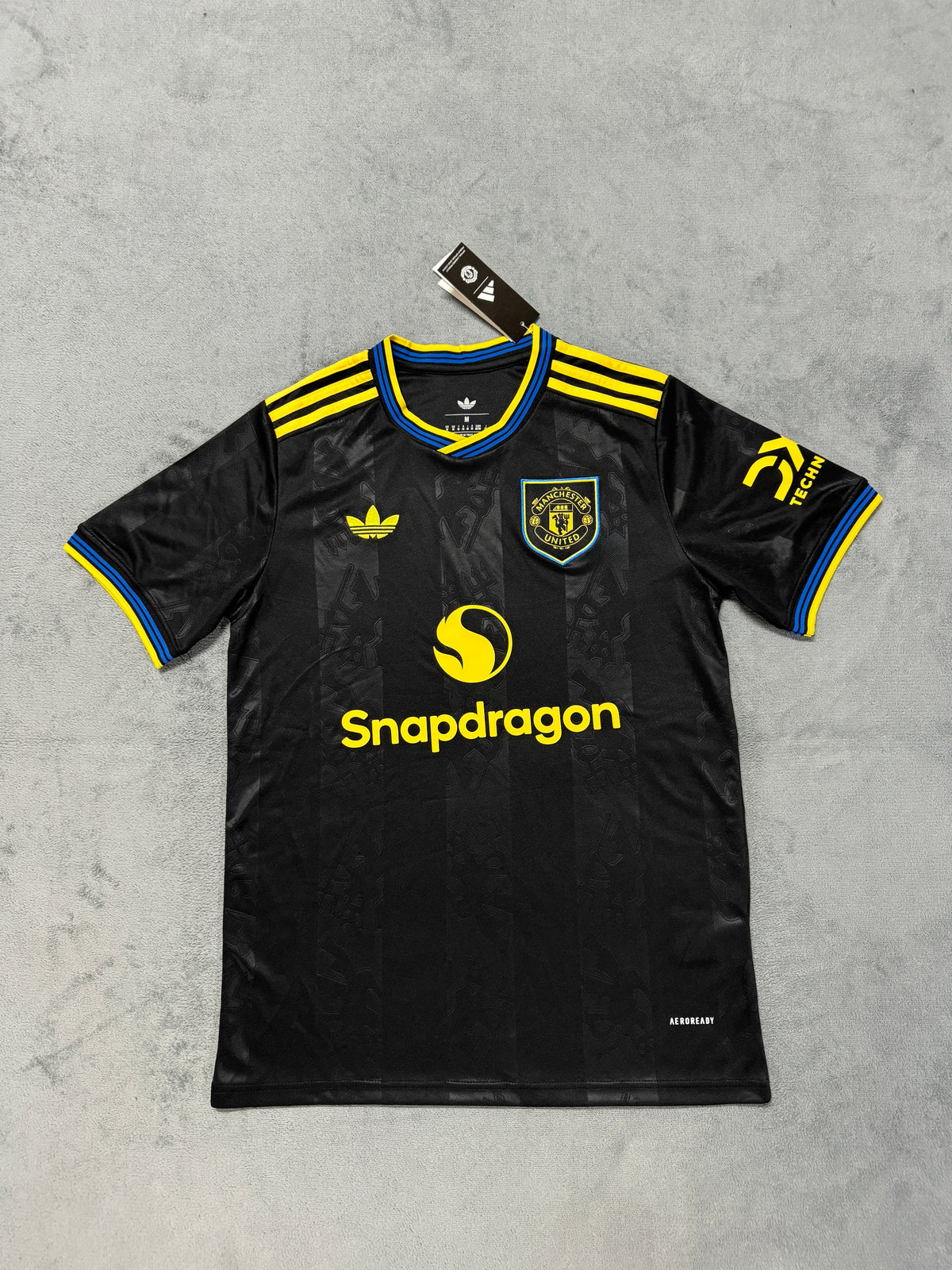 Manchester United 2025/26 Black Third Shirt — Fan Version — photo 2