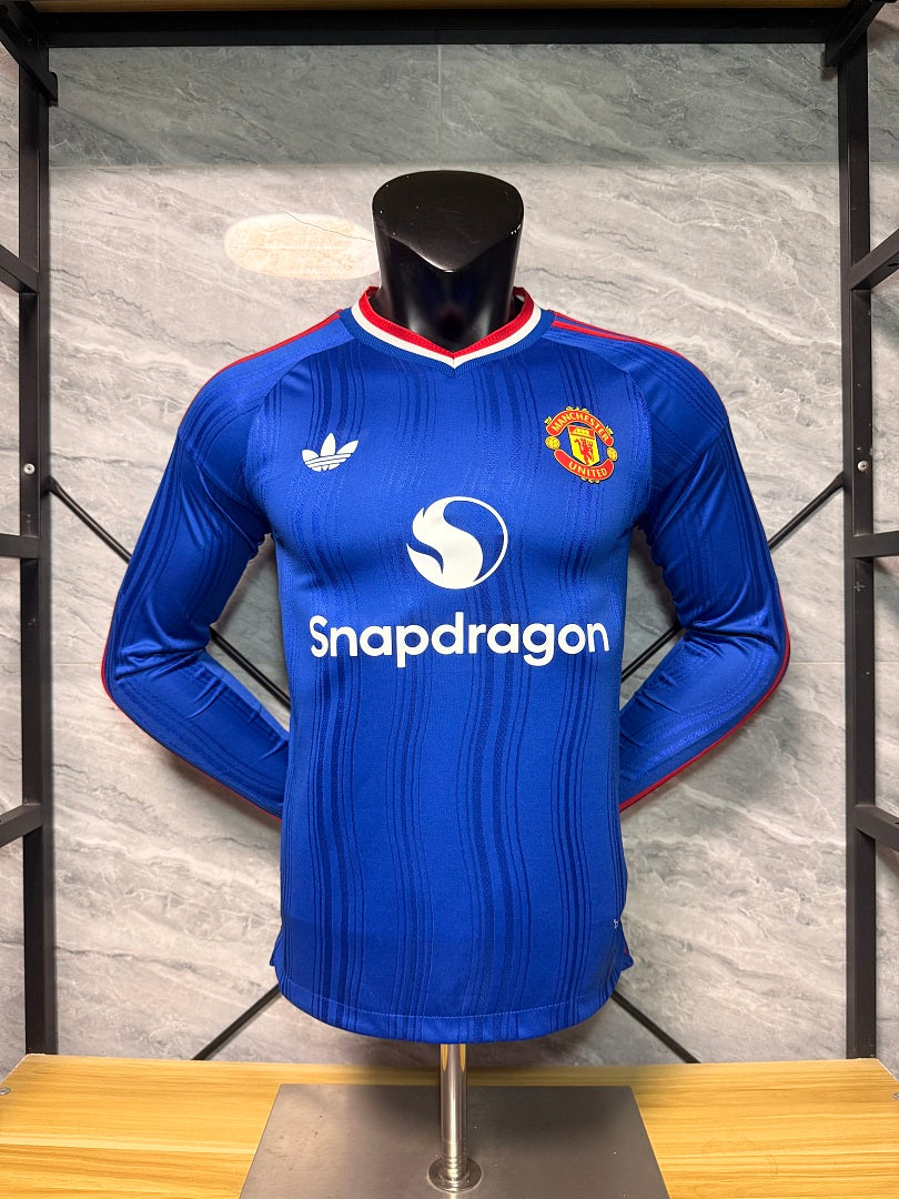 Manchester United 2026/27 Away Long-Sleeve Shirt — Player Version — photo 1