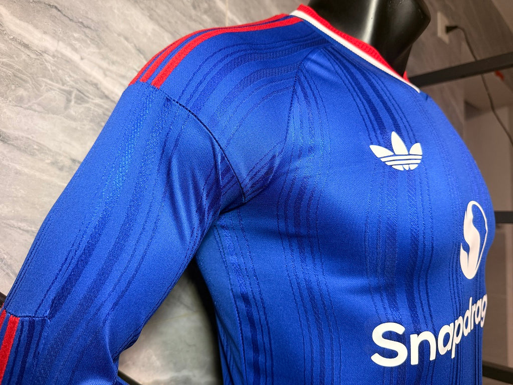 Manchester United 2026/27 Away Long-Sleeve Shirt — Player Version — photo 5