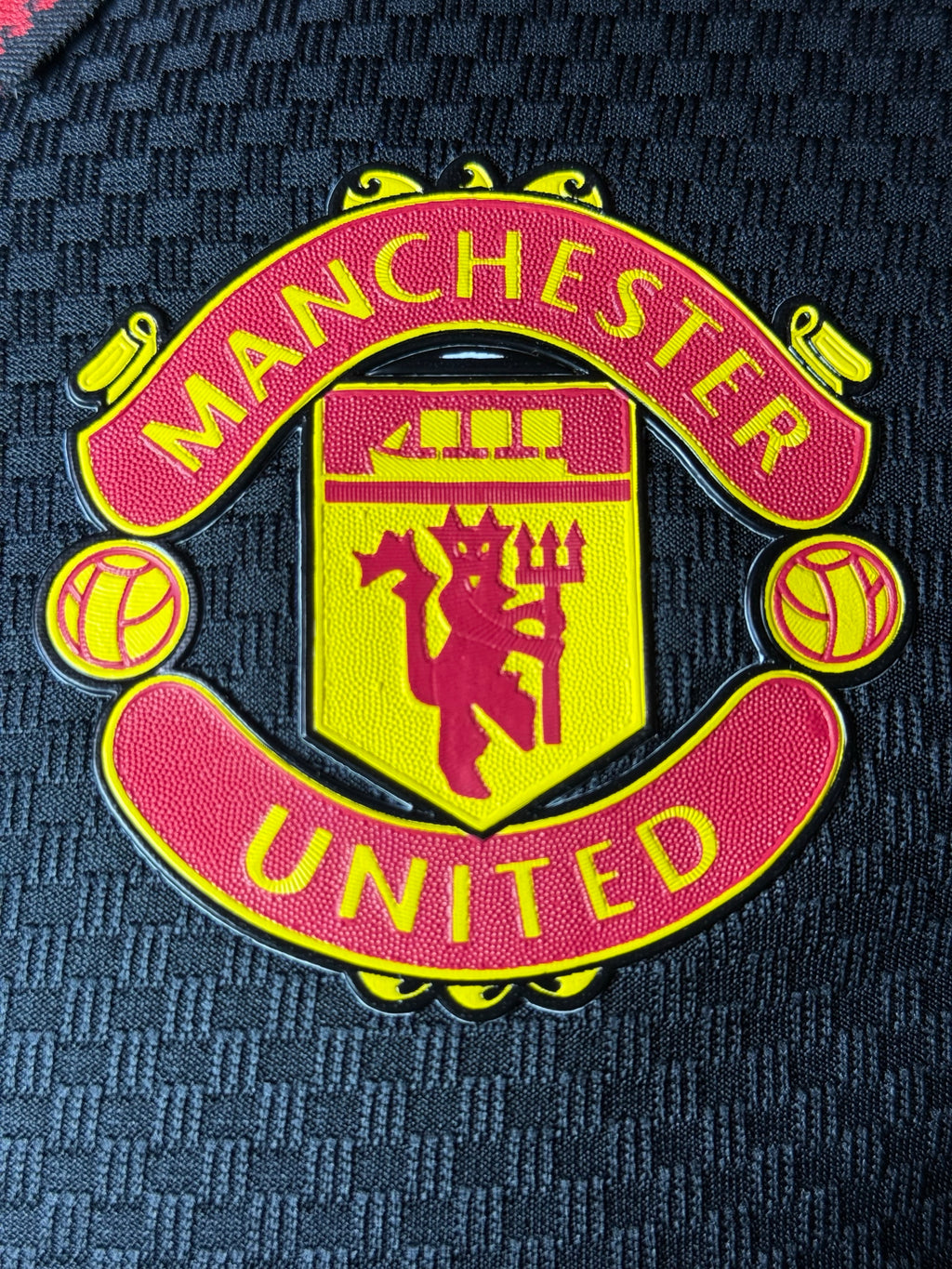 Manchester United 2026/27 Black and Red Polo Training Shirt — photo 4