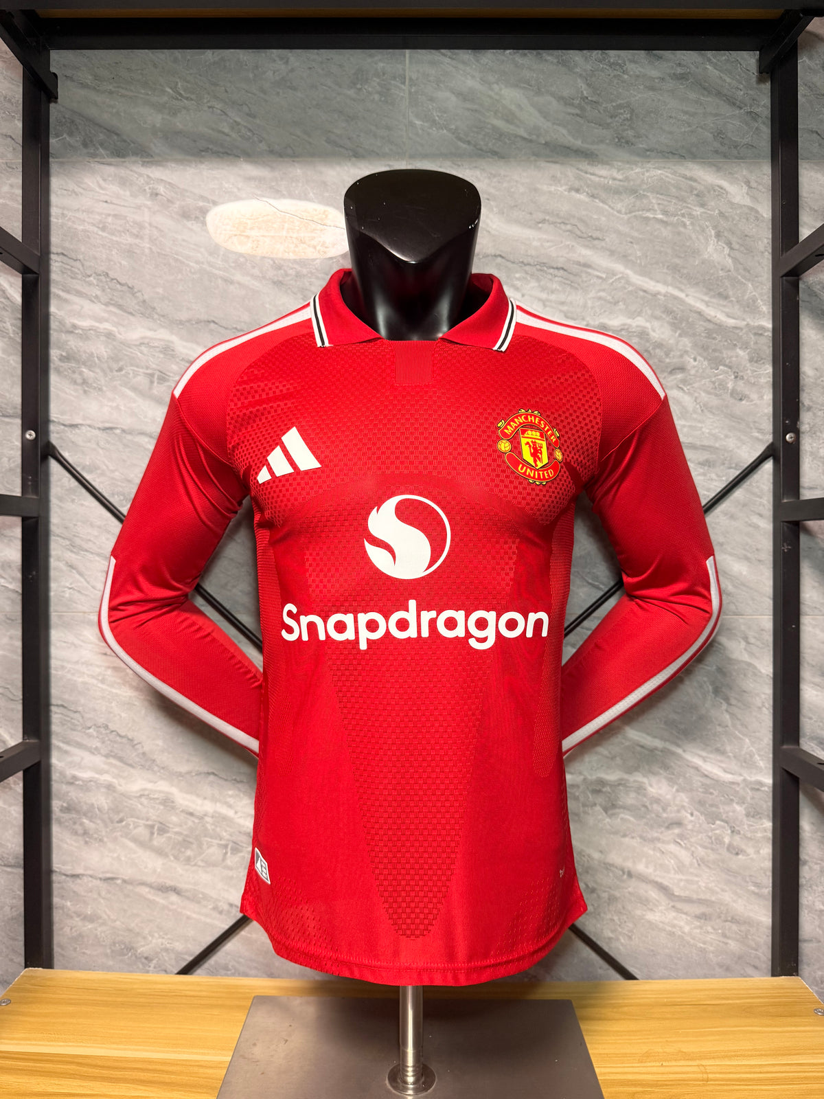 Manchester United 2026/27 Red Home Long-Sleeve Shirt — Player Version — photo 1