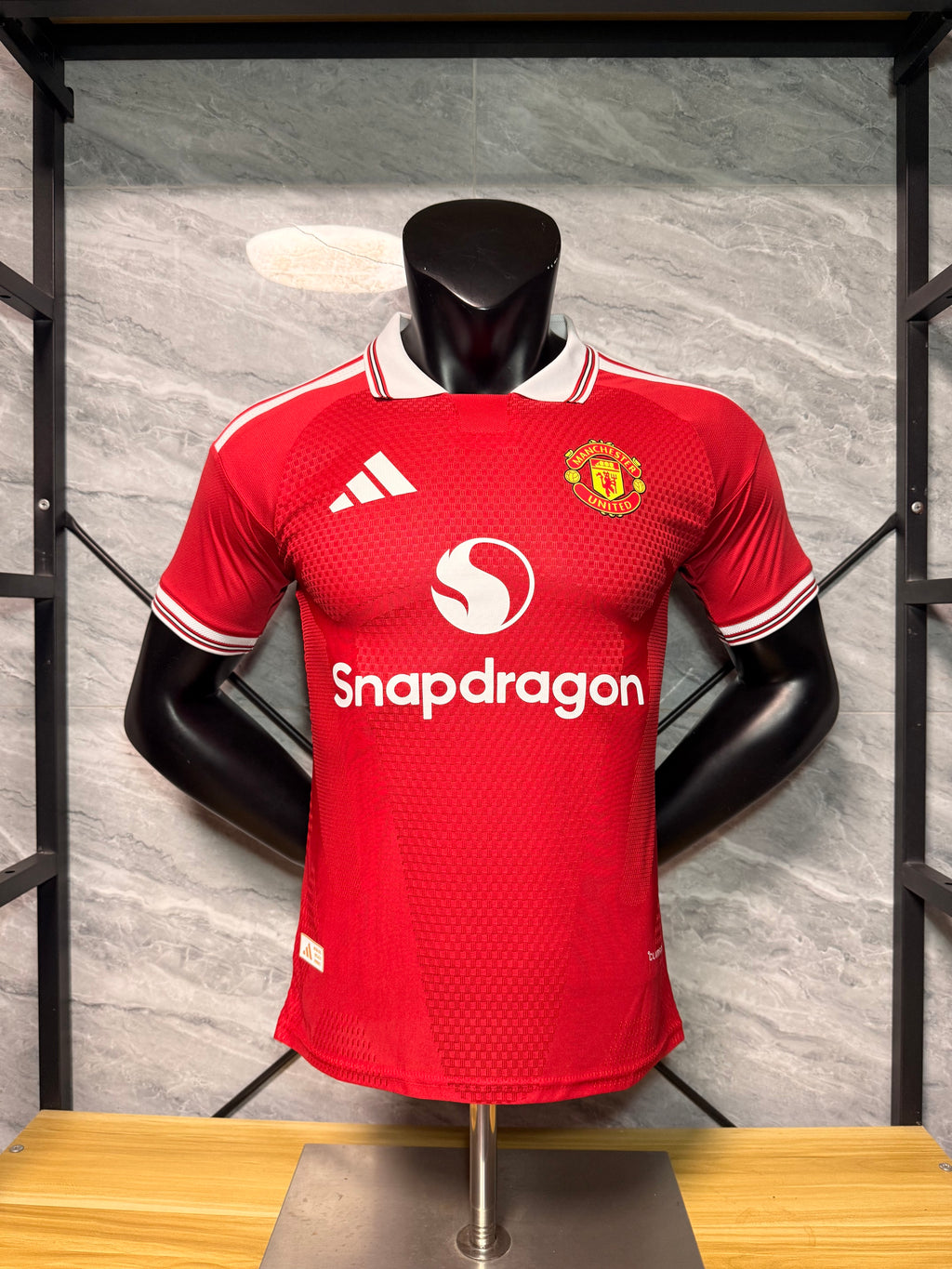 Manchester United 2026/27 Red White-Collar Special-Edition Shirt — Player Version — photo 1