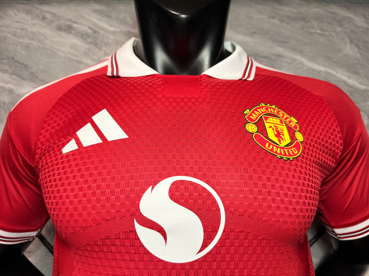 Manchester United 2026/27 Red White-Collar Special-Edition Shirt — Player Version — photo 2