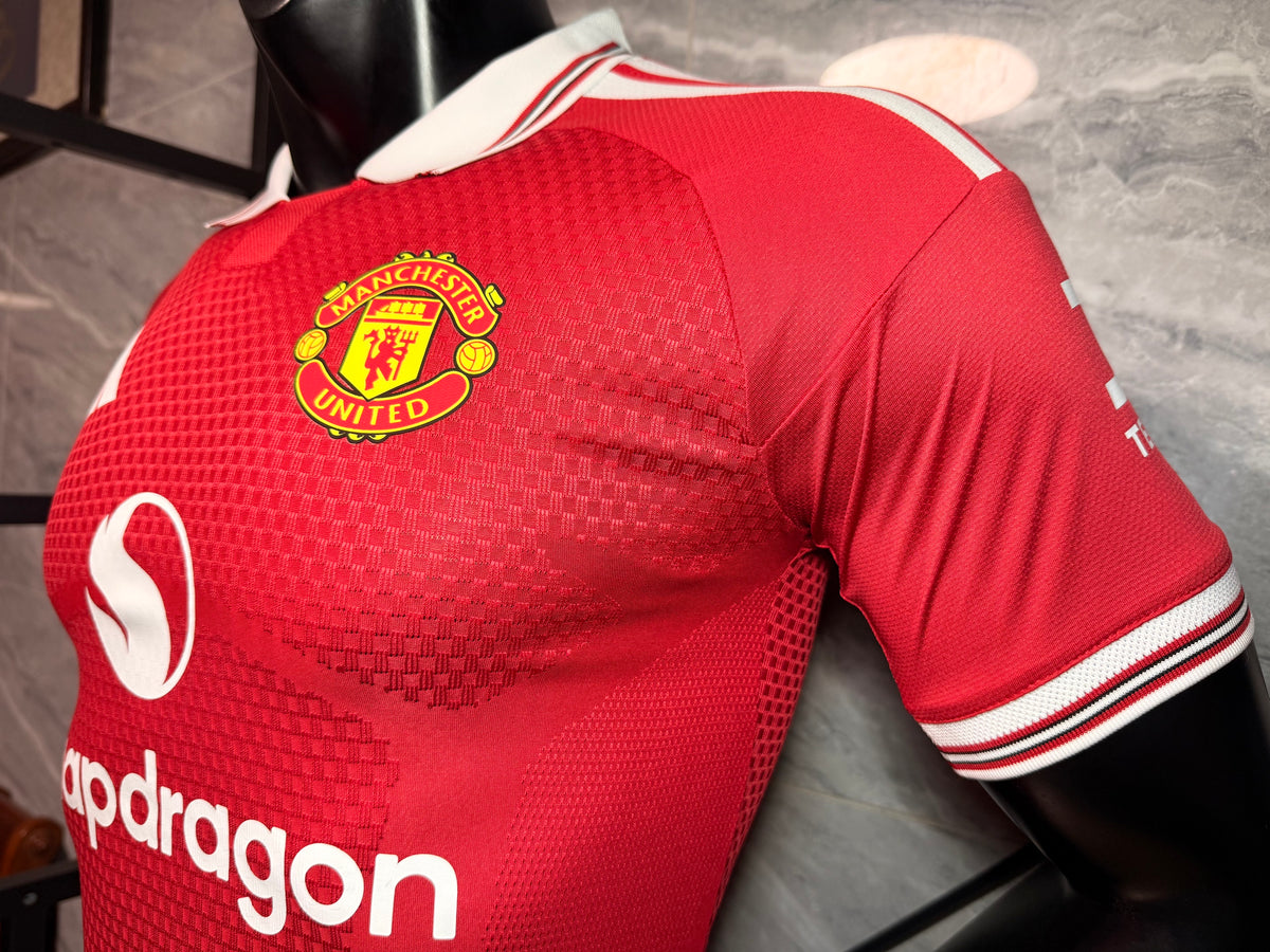 Manchester United 2026/27 Red White-Collar Special-Edition Shirt — Player Version — photo 6