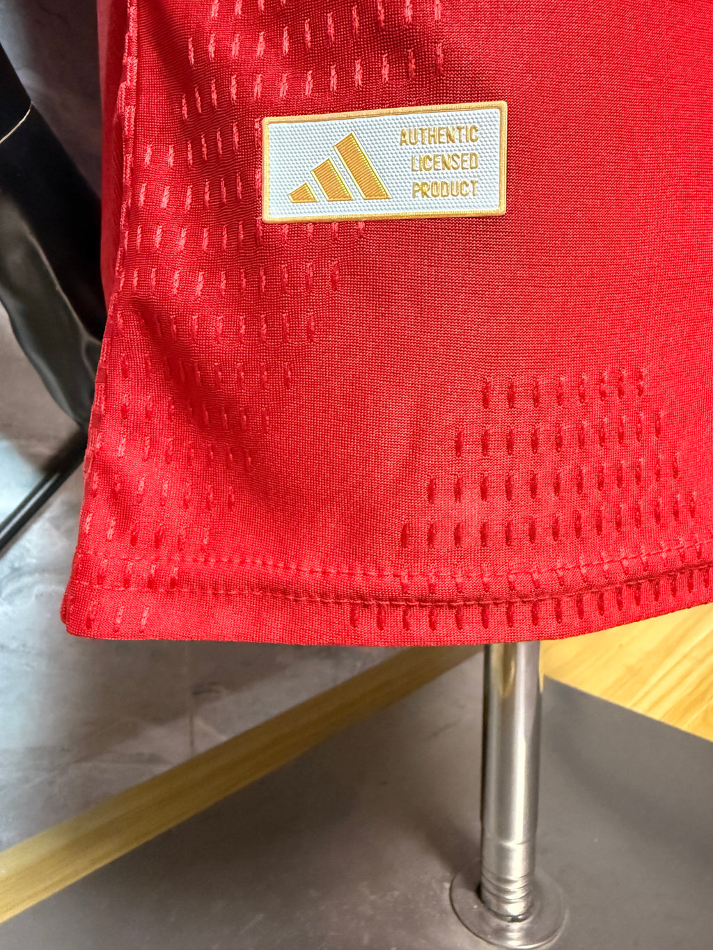 Manchester United 2026/27 Red White-Collar Special-Edition Shirt — Player Version — photo 10
