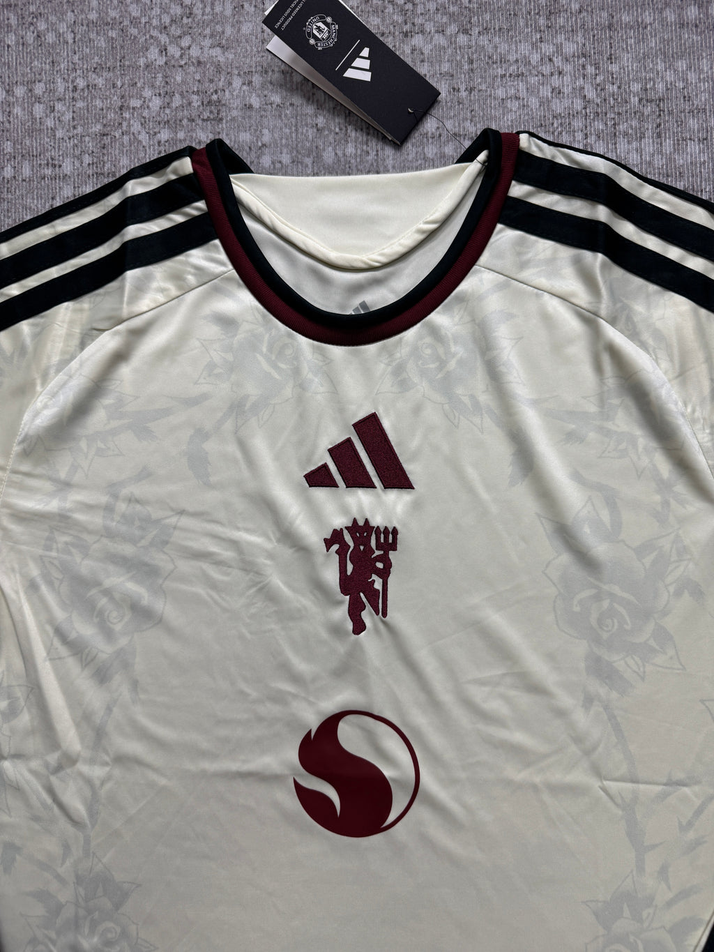 Manchester United 2026/27 Third Long-Sleeve Shirt — Fan Version — photo 1