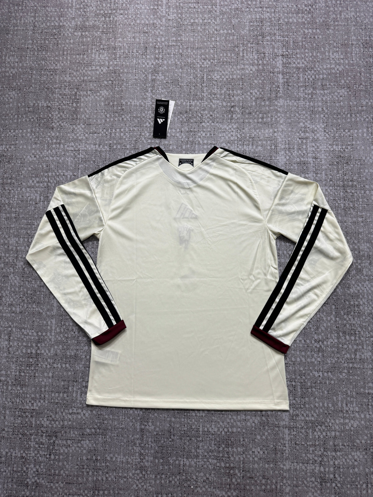 Manchester United 2026/27 Third Long-Sleeve Shirt — Fan Version — photo 3